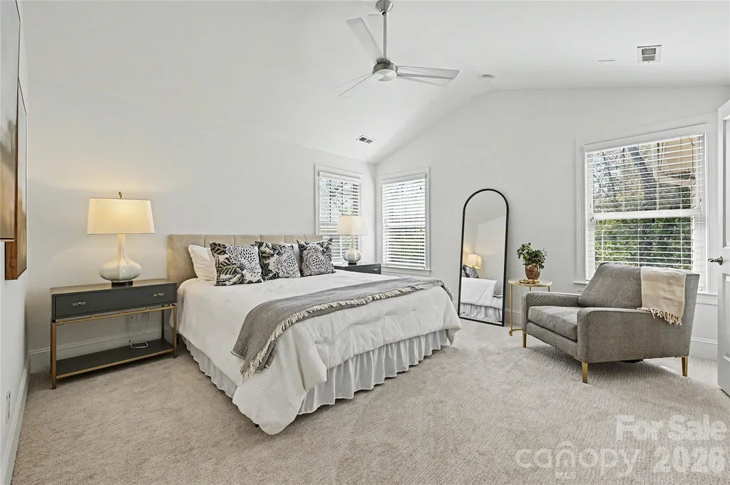 1102 Yale Place Charlotte NC 28209