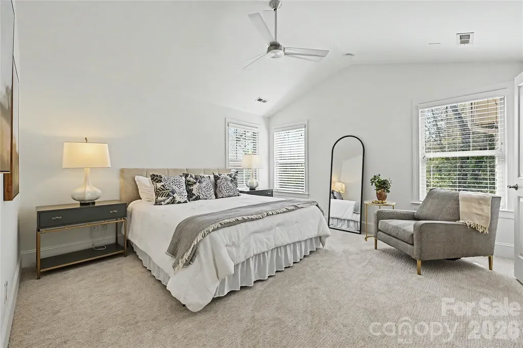 1102 Yale Place Charlotte NC 28209