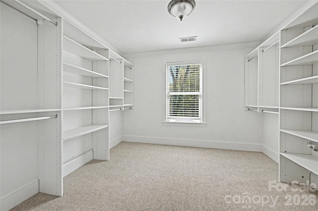 1102 Yale Place Charlotte NC 28209
