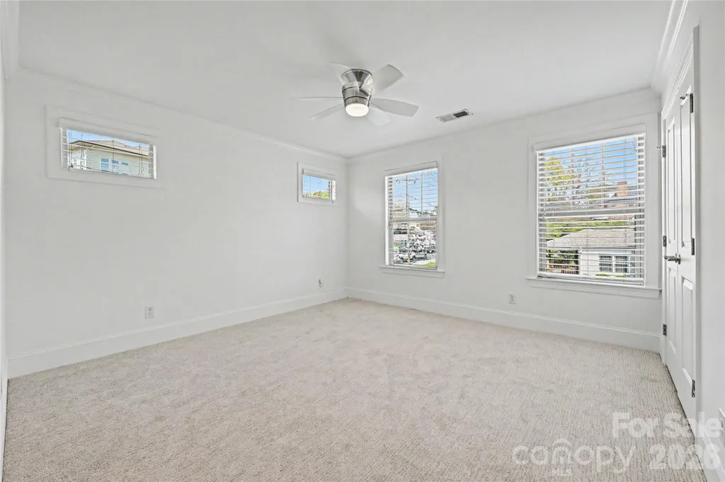 1102 Yale Place Charlotte NC 28209