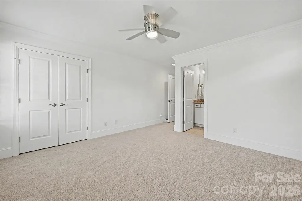 1102 Yale Place Charlotte NC 28209