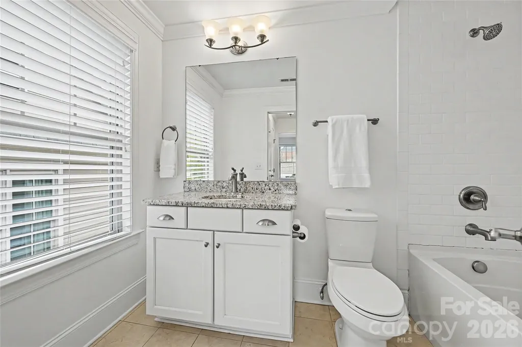 1102 Yale Place Charlotte NC 28209