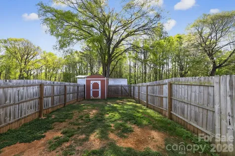 1048 Mclain Road Kannapolis NC 28083