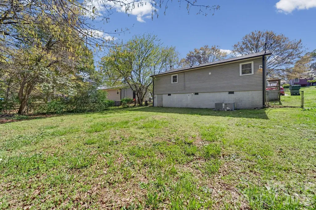 1332 Poston Circle Gastonia NC 28054
