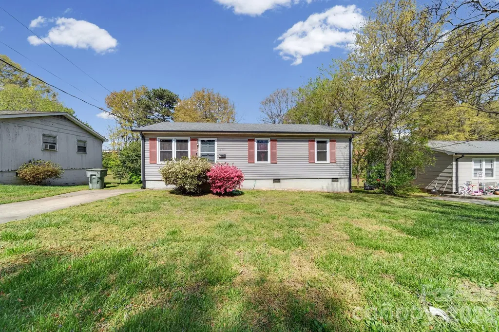 1332 Poston Circle Gastonia NC 28054