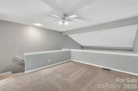 8073 Charter Oak Lane Charlotte NC 28226