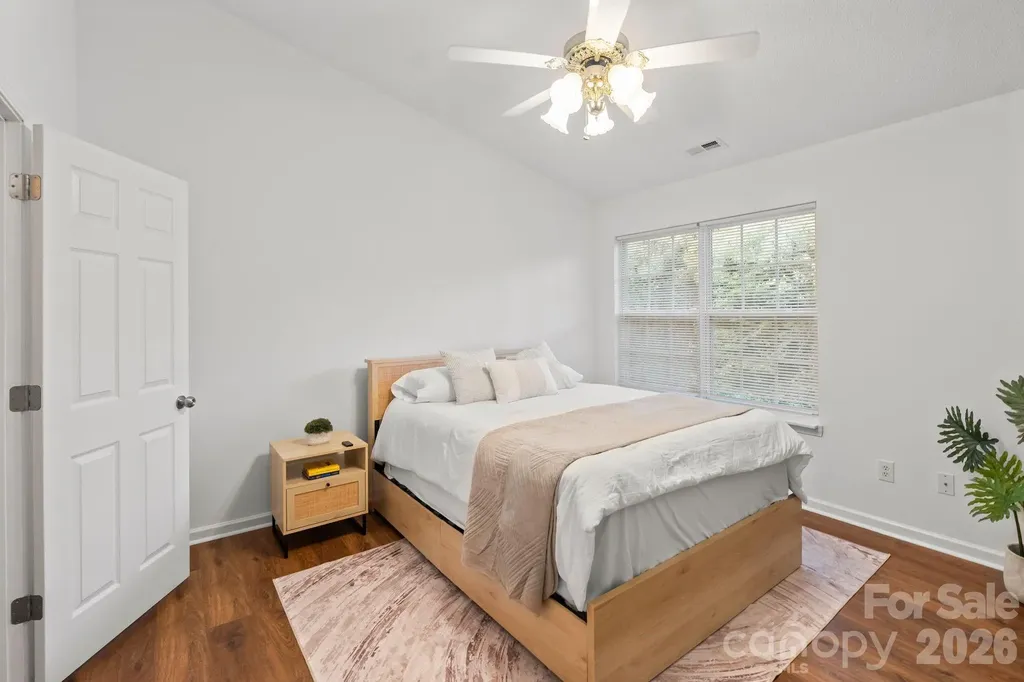 12318 Hennigan Place Lane Charlotte NC 28214