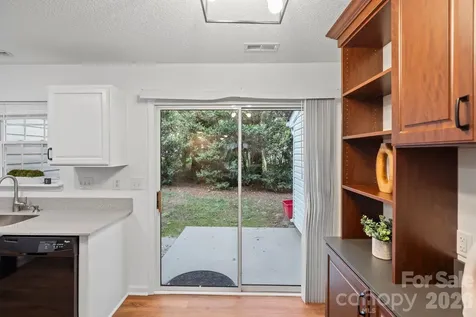 12318 Hennigan Place Lane Charlotte NC 28214