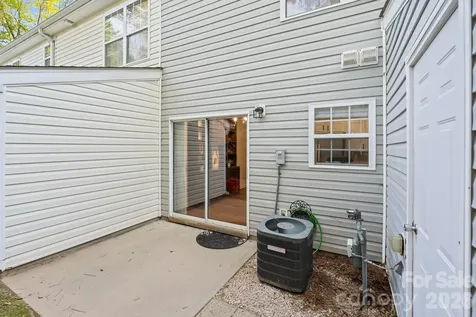 12318 Hennigan Place Lane Charlotte NC 28214