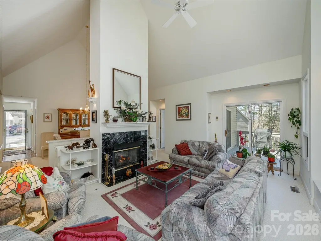 206 Black Oak Lane Hendersonville NC 28791
