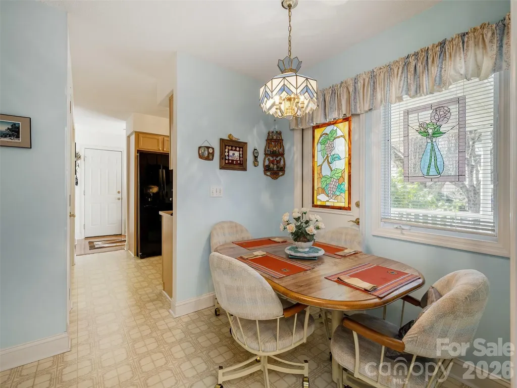 206 Black Oak Lane Hendersonville NC 28791