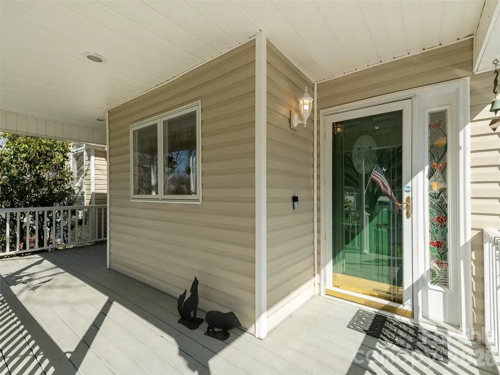 206 Black Oak Lane Hendersonville NC 28791