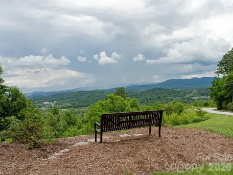 206 Black Oak Lane Hendersonville NC 28791