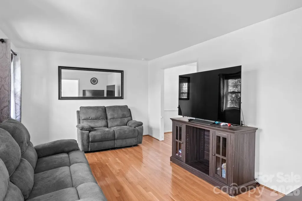 218 Misty Court King NC 27021