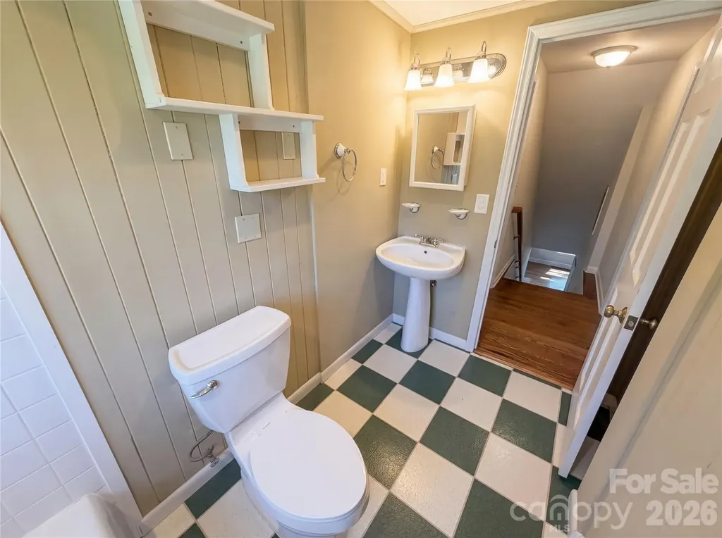 4467 Woodlark Lane Charlotte NC 28211