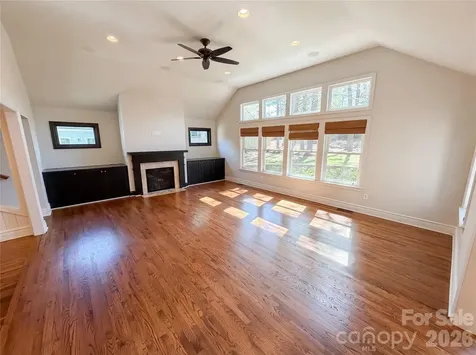 4467 Woodlark Lane Charlotte NC 28211