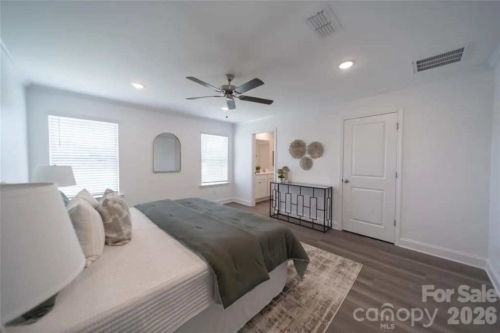 4994 Twin River Drive Denver NC 28037