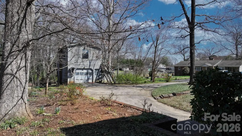 3335 25th Avenue NE Hickory NC 28601