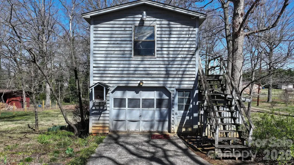 3335 25th Avenue NE Hickory NC 28601