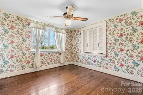 3335 25th Avenue NE Hickory NC 28601