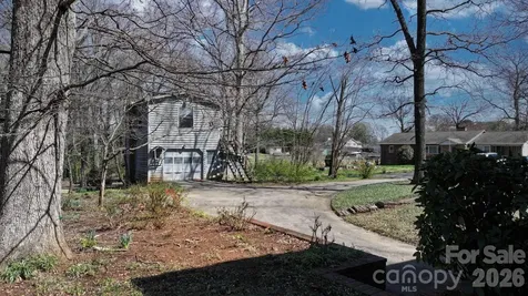 3335 25th Avenue NE Hickory NC 28601