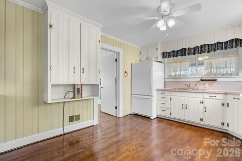 3335 25th Avenue NE Hickory NC 28601