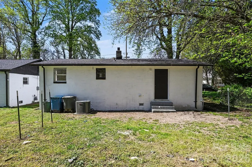 1210 Grady Street Salisbury NC 28144
