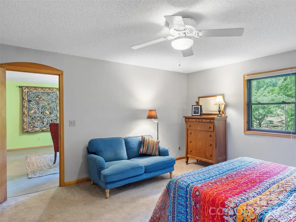 170 Mountain Farm Road Burnsville NC 28714