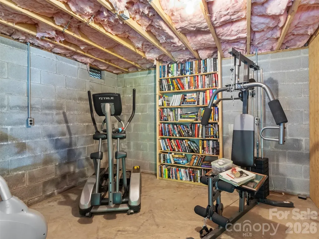 170 Mountain Farm Road Burnsville NC 28714