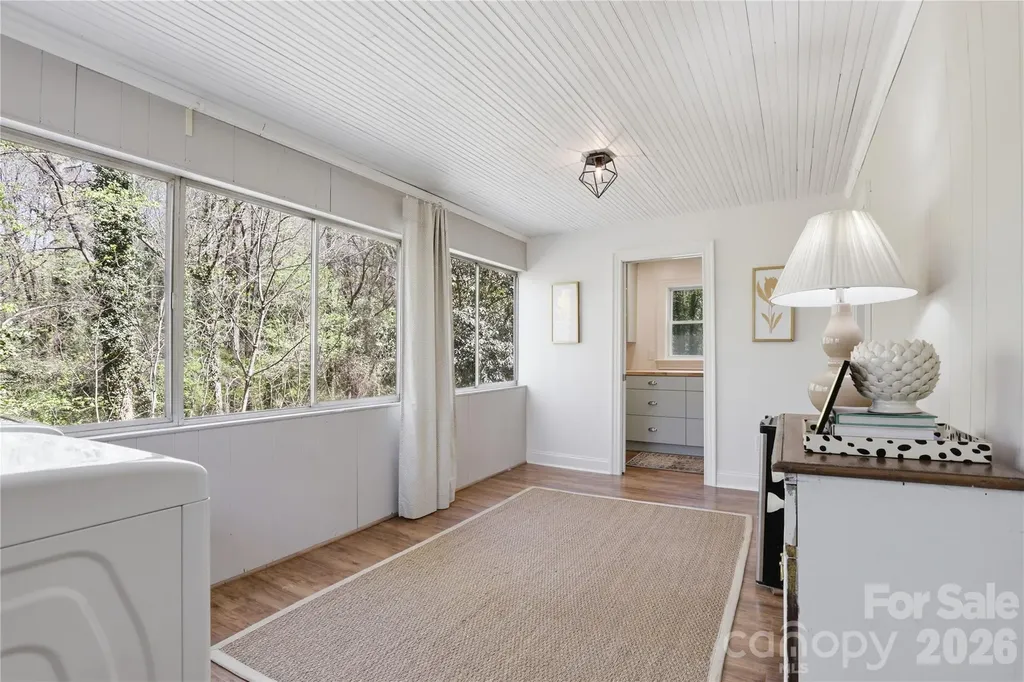 2732 Temple Lane Charlotte NC 28205