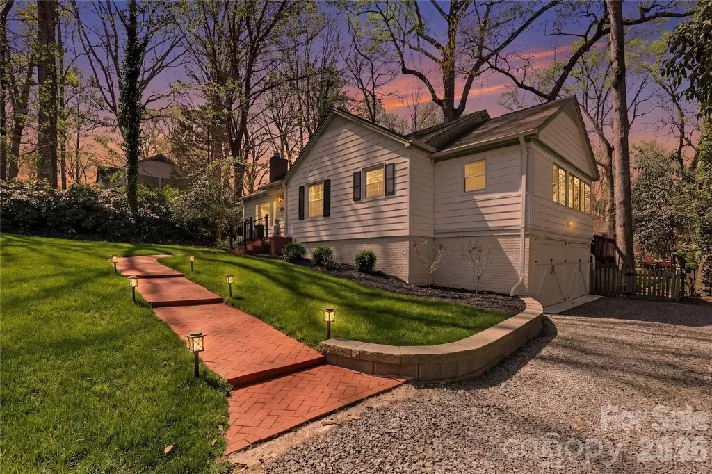 2732 Temple Lane Charlotte NC 28205
