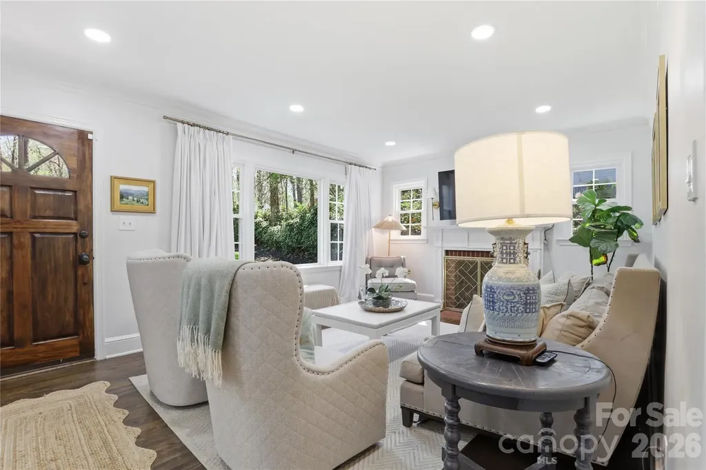 2732 Temple Lane Charlotte NC 28205