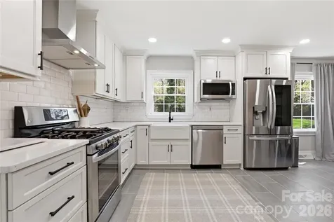 2732 Temple Lane Charlotte NC 28205