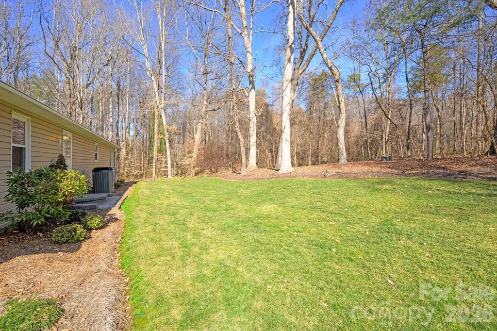109 Normandy Avenue Boonville NC 27011