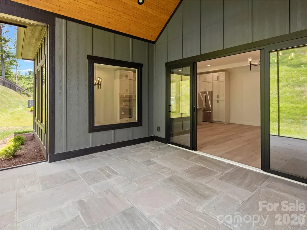 504 Blue River Drive Arden NC 28704
