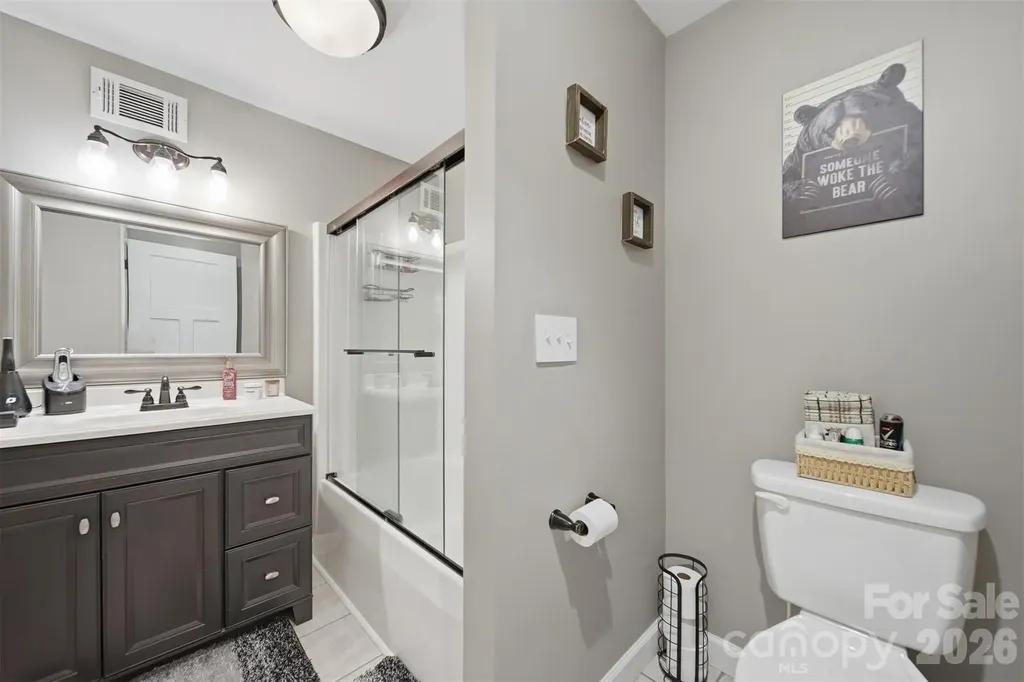 1300 Laurel Street NE Valdese NC 28690