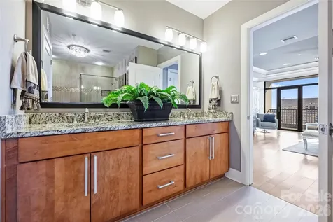 222 S Caldwell Street Charlotte NC 28202