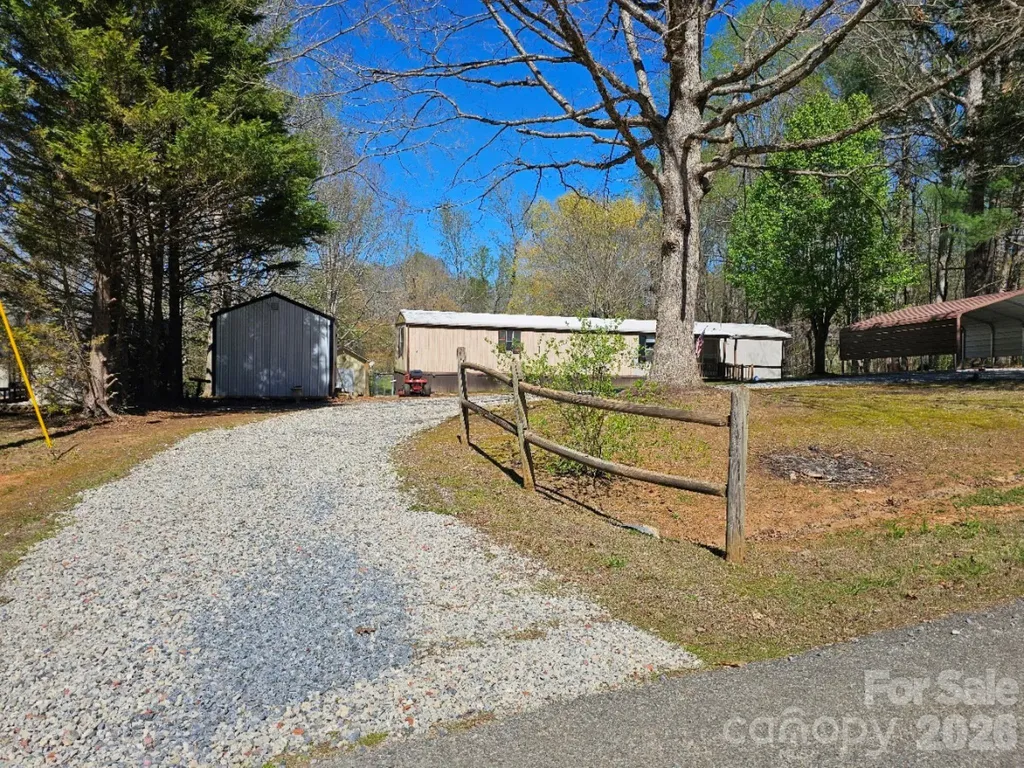 3586 Bridle Path Drive Vale NC 28168