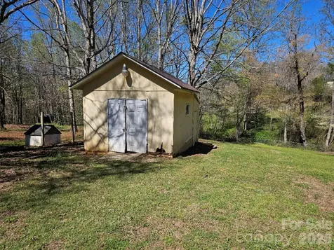 3586 Bridle Path Drive Vale NC 28168