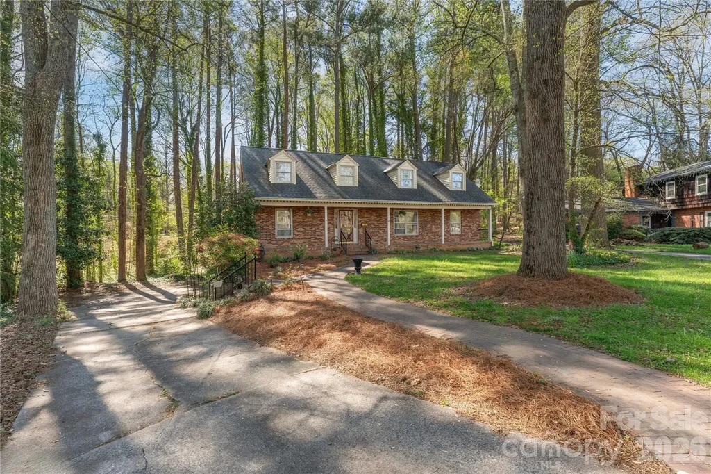 604 Whittington Place Statesville NC 28677
