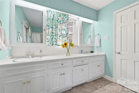604 Whittington Place Statesville NC 28677