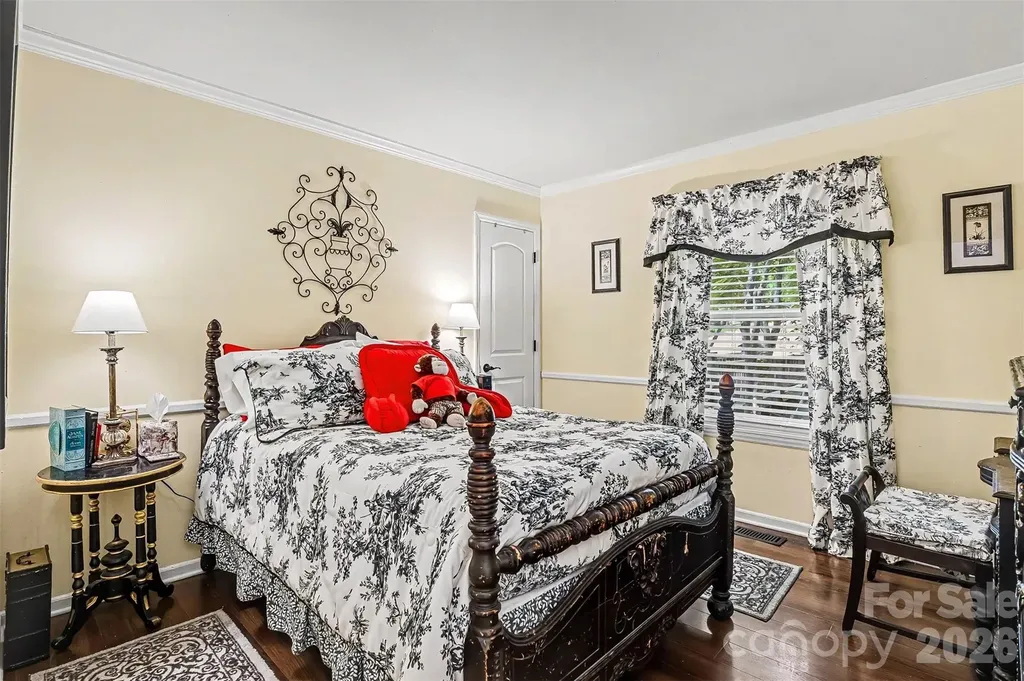 10319 Camelback Circle Charlotte NC 28226