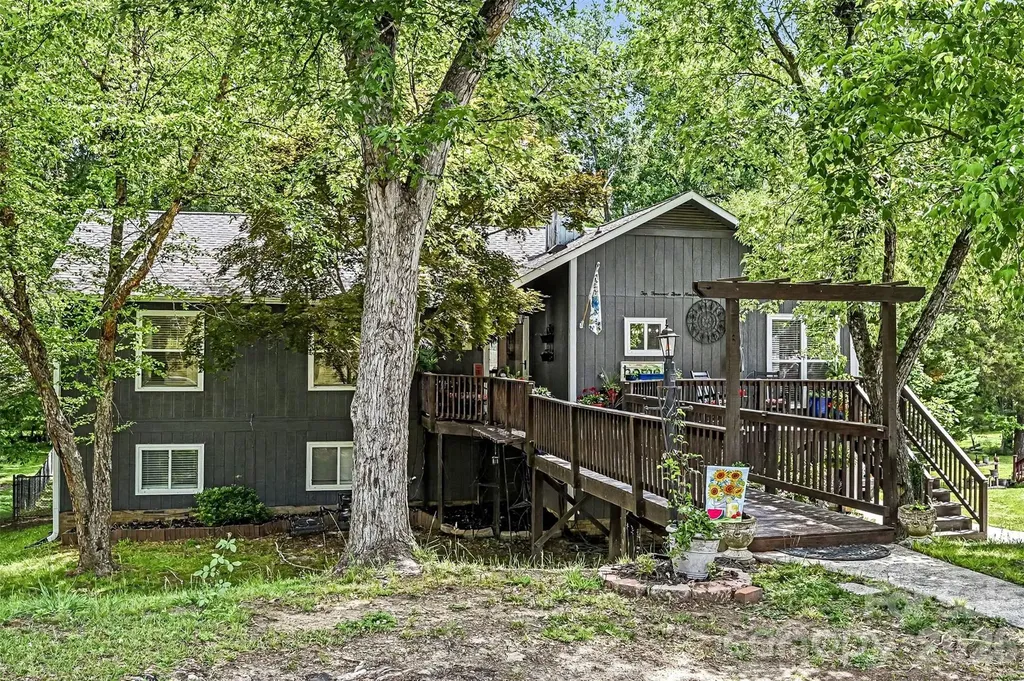 10319 Camelback Circle Charlotte NC 28226