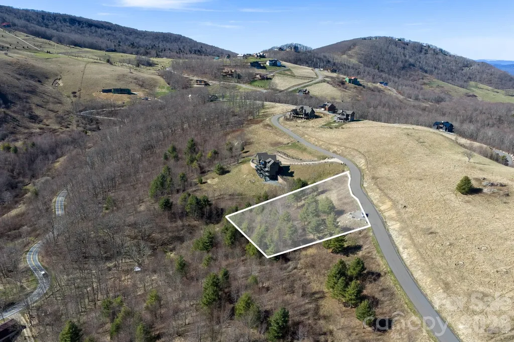 Lot S3 Sky Rock Trail Banner Elk NC 28604