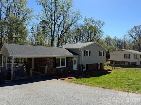 3730 Sedgefield Drive Conover NC 28613