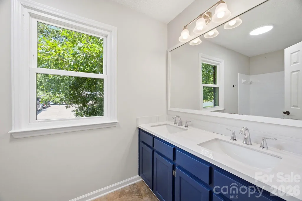 2011 Windlock Drive Charlotte NC 28270