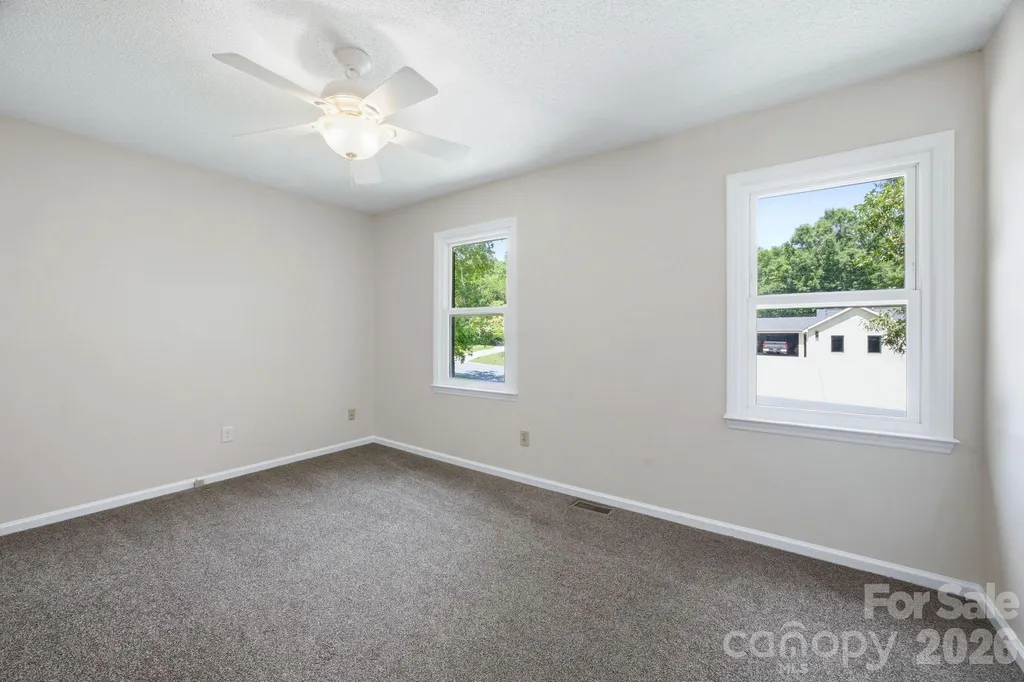 2011 Windlock Drive Charlotte NC 28270