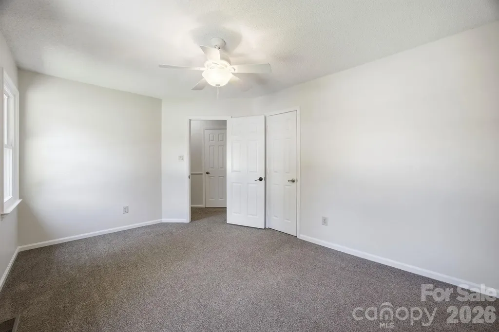 2011 Windlock Drive Charlotte NC 28270