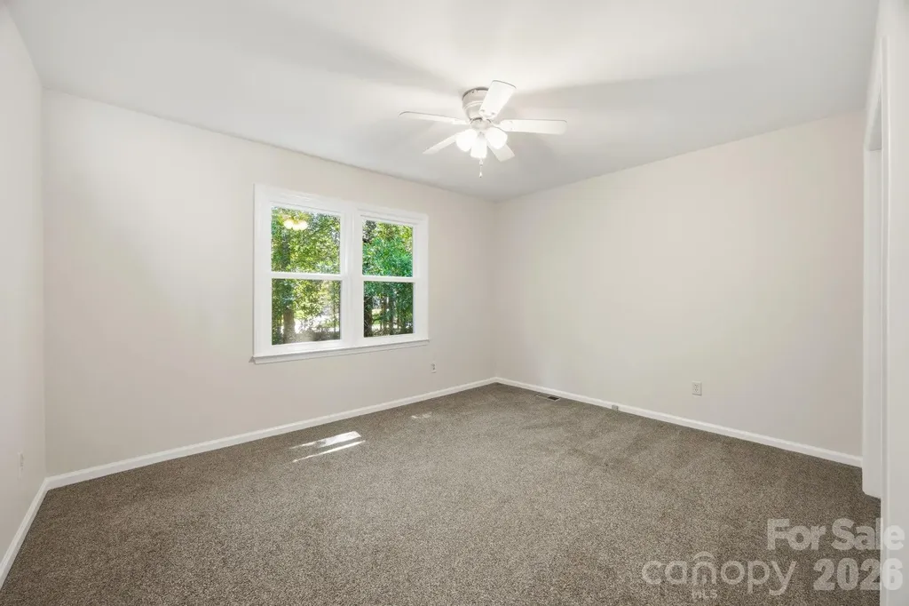 2011 Windlock Drive Charlotte NC 28270