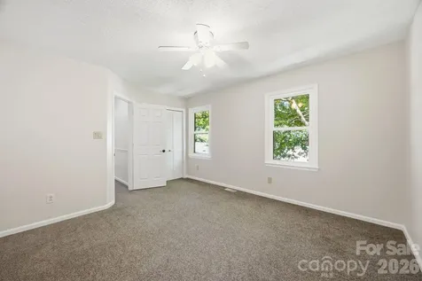2011 Windlock Drive Charlotte NC 28270